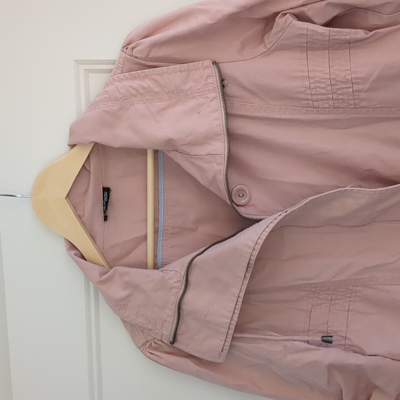 Le Chateau, pink soft jean jacket, size medium - Picture 3 of 6